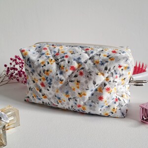 Borsa cosmetica floreale, borsa cosmetica trapuntata, borsa da toilette in cotone, borsa cosmetica da viaggio, borsa per trucco in cotone, regalo per lei