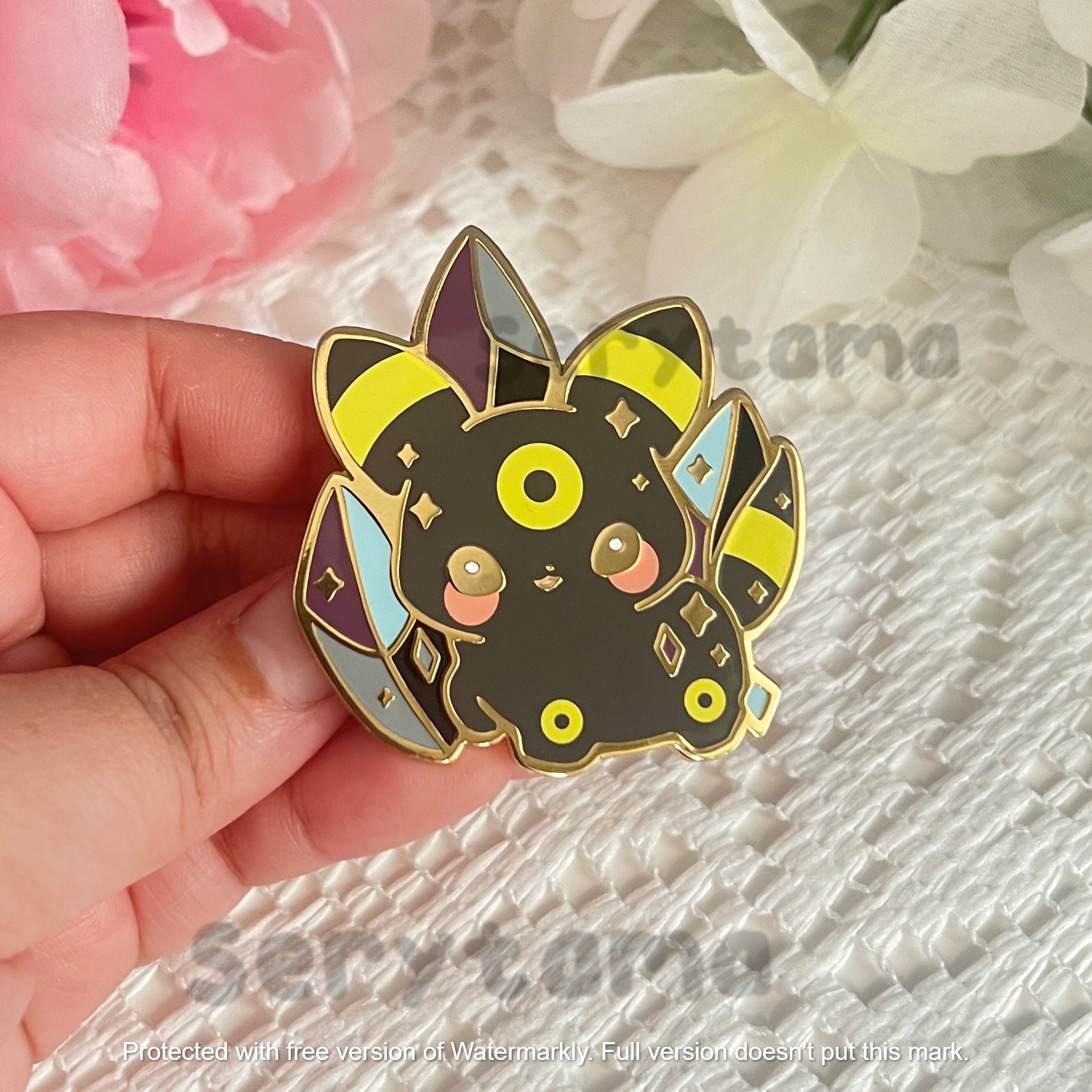 Pokémon Giant Pins: Eevee Oversize Pin