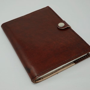 Carnet relié en cuir, style vintage, classique, antique. Journal, carnet de croquis, livre de recettes, livre de poésie, recueil de chansons, carnet, livre en cuir