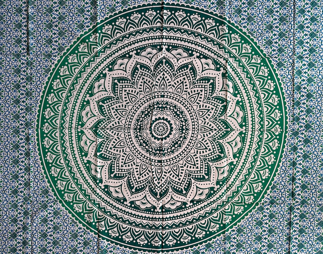 Kristallaltar-Tuch Aus Flanell – Quadratischer Tarot-Wandteppich (50x50 Cm) Für Wahrsagekarten & Hexerei – Waschbar