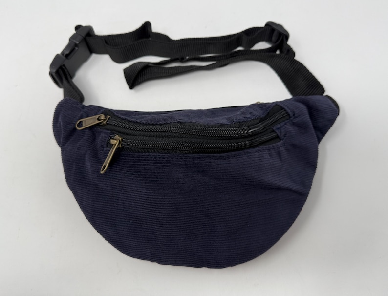 Corduroy belt bag with three zippered compartments. Hip bag, shoulder bag, fanny pack, crossbody bag, chest bag, fanny pack, bum bag Dunkelblau