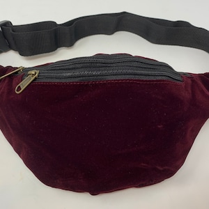 Gürteltasche aus Samt mit 3 Reißverschluss-Fächern, Hüfttasche, Schultertasche, Bauchtasche, Umhängetasche, Partytasche, Reisetasche,Hip Bag