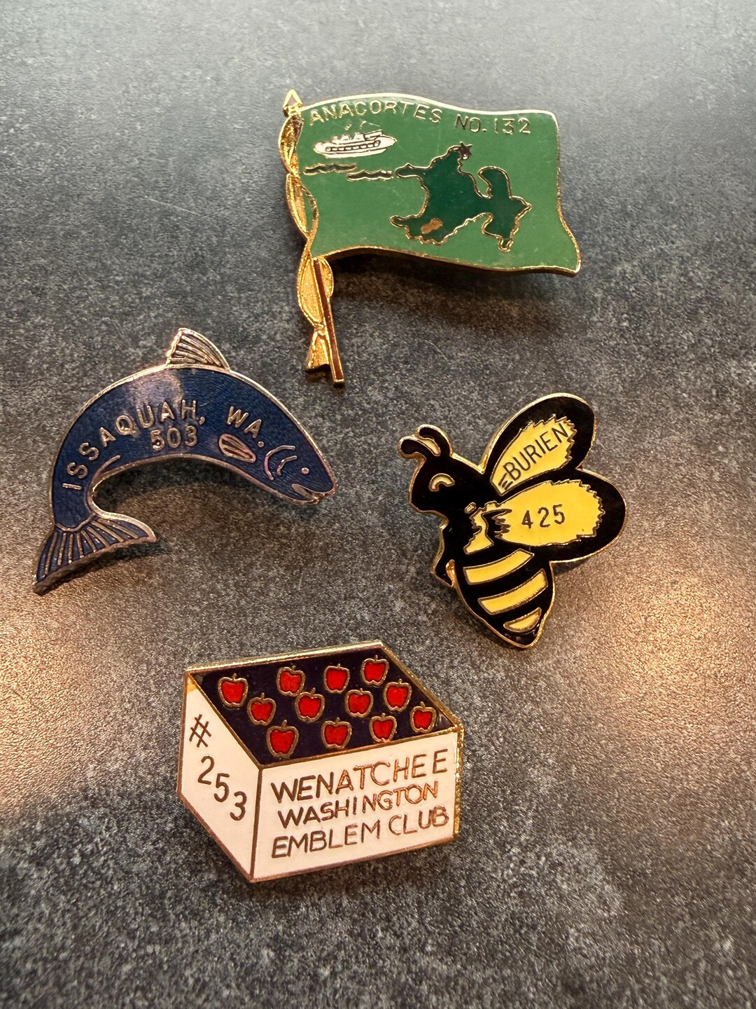 Washington Pin Lapel Pin VTG Set of 4 Travel Collector's Washington State in Gold Tone ...