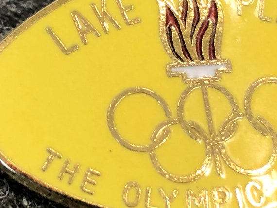 Pin Badge 1980 LAKE PLACID The Olympic Village Ye… - image 4