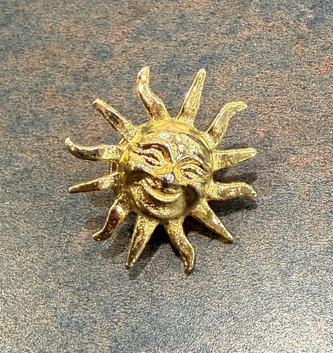 Sun Face Pin Hat or Lapel Pin Tiny Smiling Sun Face Celestial Sol Gold Tone - Etsy