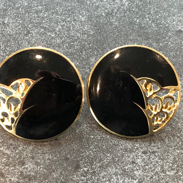 Earrings Stud Post Edgar Berebi Black Enamel Discs on Gold Tone Floral Design