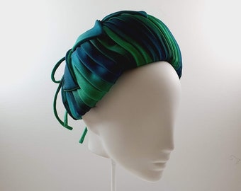 Martina Exclusive Millinery 1960s Pillbox Style Green Ombre with Pleating and Leaf detail