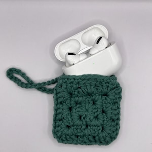 Airpod Case / Crochet Case / Granny Square Pouc / Headphone Case / Earbuds Case