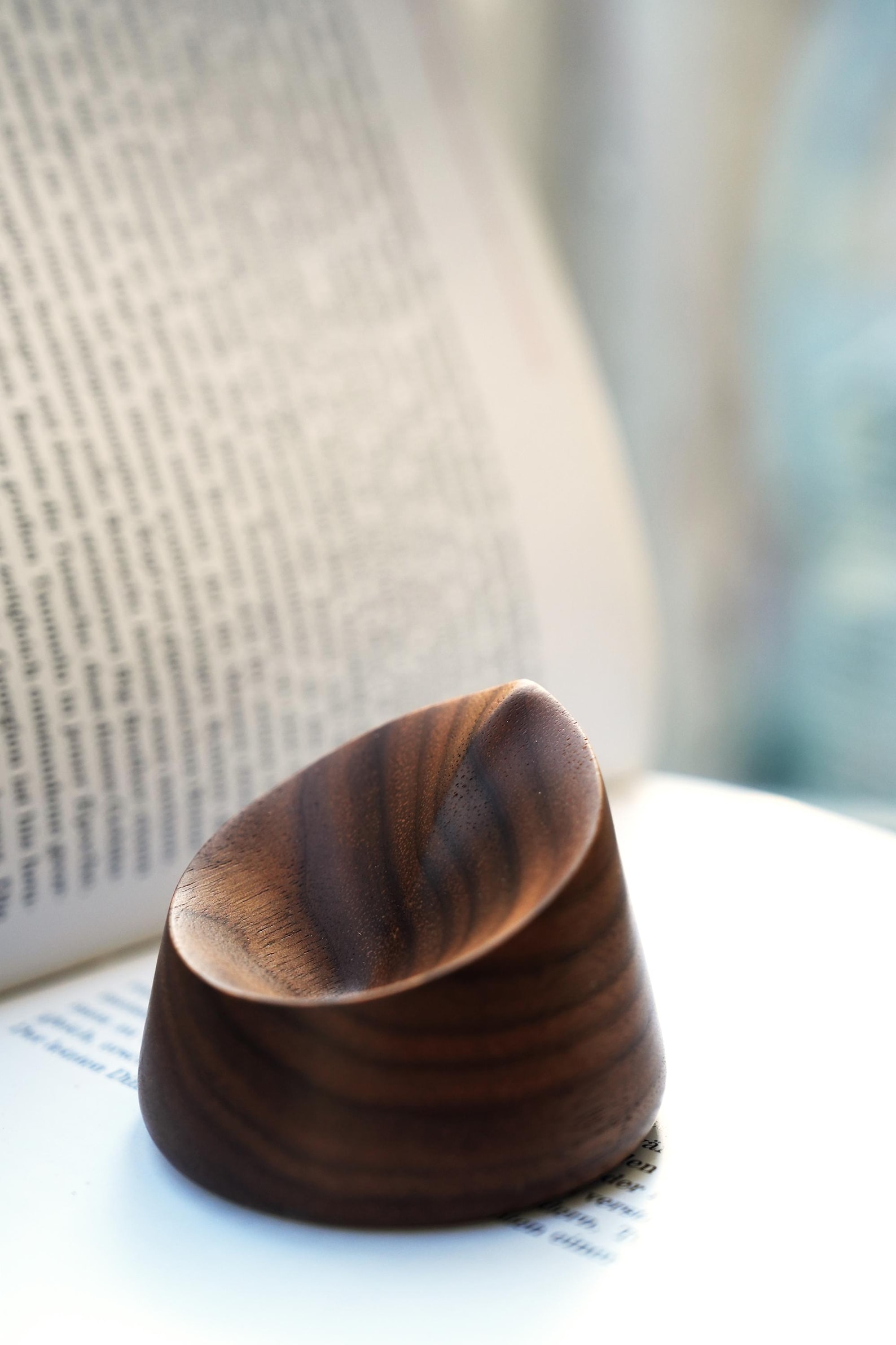 Wood Essential Oil Diffuser, Minimalist Walnut Wood Essential Oil ...