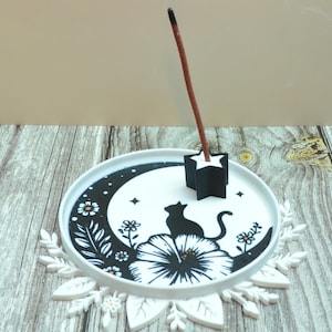 Cat Incense Holder with Magnetic Star Pod – Versatile Ash Catcher and Candle Plate with Moon, Stars, and Floral Design
