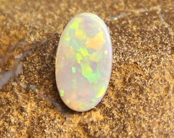 Ópalo negro australiano / Gema suelta ovalada de 1 ct