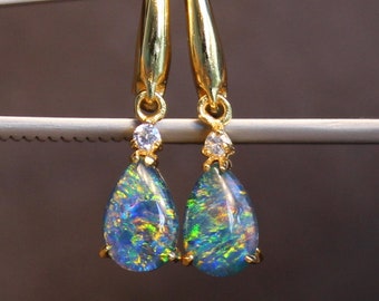 PENDIENTES COLGANTES DE OPAL / Pendientes de triplete de ópalo natural de pera de oro chapado en plata de ley / Pendientes de gota en forma de lágrima