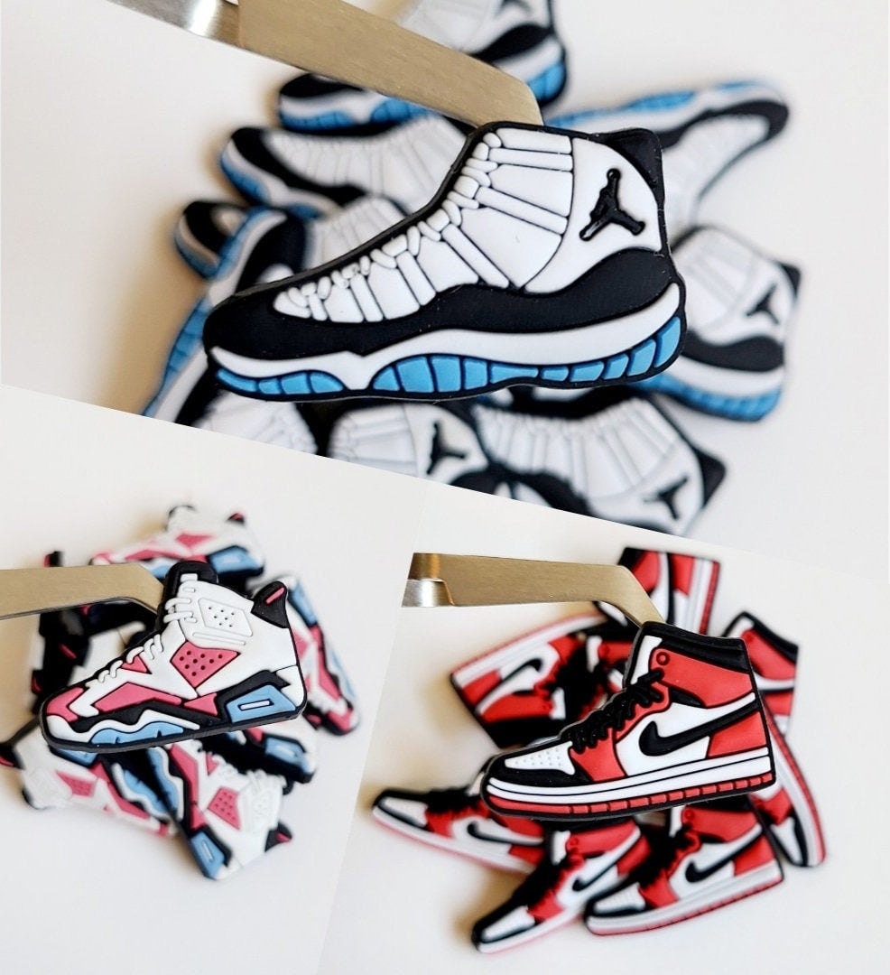 Encantos de zapatos Retro Jordan Inspired Custom Crocs Etsy