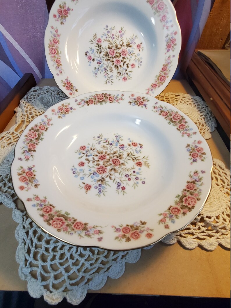 2 1980 Remington 9 Serving/soup Bowls Red Sea Fine China Etsy