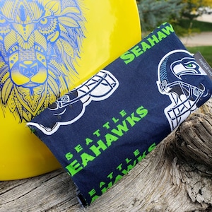 Disc Golf/ Ultimate Frisbee Chalk Bag for Improved Grip (Seahawks) - By Gripley&#39;s