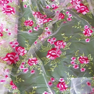 White tulle red rose flower embroidered white soft Tulle lace fabric floral for baby dress ball gown floral wedding dress lace top 51&quot; width