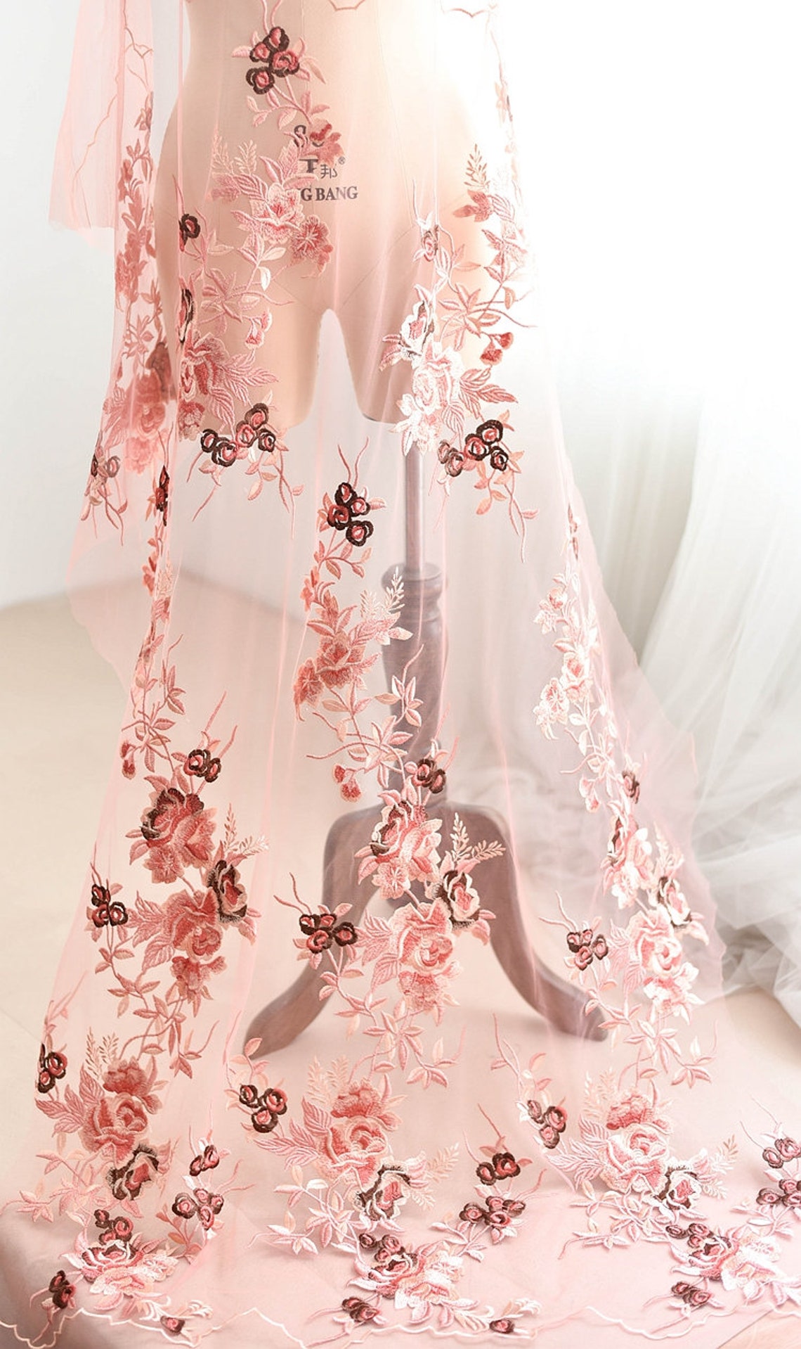 Maria Peony Lace