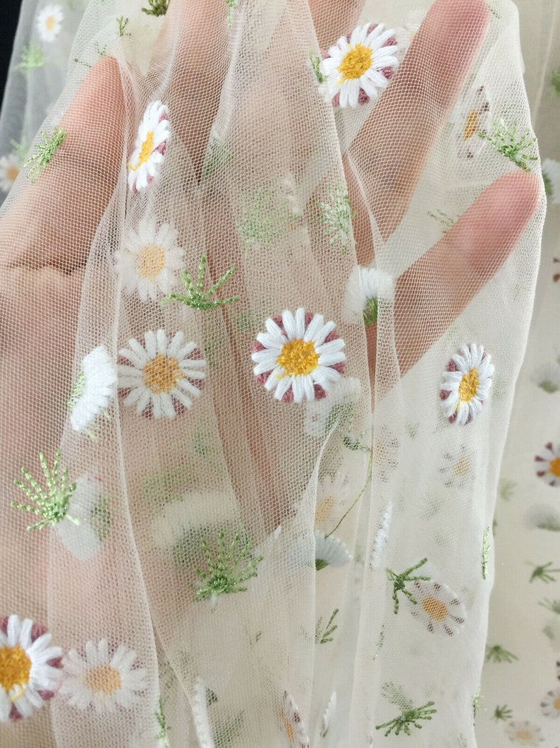 tulle daisy