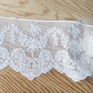 2 yards Lace trim exquisite white flower tulle embroidery wedding lace bridal lace dress fabric 5.51&quot; width