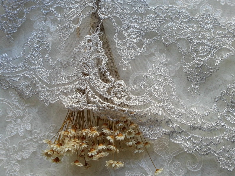 1 Yards Lace Trim Silver Flowers Embroidered Alice Venise Exquisite Lace Trim Floral Embroidery Wedding Lace 5.51 width