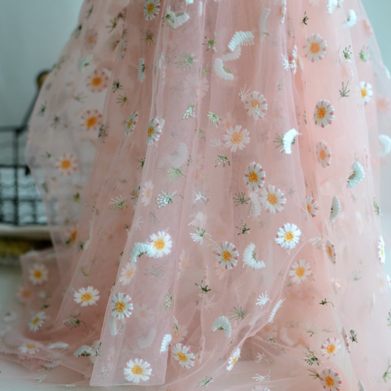 tulle daisy