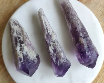 Amethyst tip, extra quality, decor, decoration, gemstone, healing stones, natural stones, raw, rough, charm, positive energy, protection