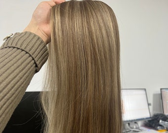 20&quot; Handtied European Human Hair Wig: Light Brown with Blonde Highlights