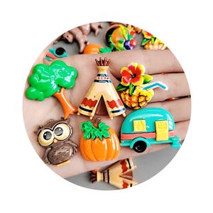 Adornos de resina con parte posterior plana para acampar en verano, carpa para beber, árbol, coche, calabaza