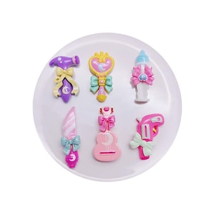 Kawaii pajarita guitarra cuchillo pistola cabujón de resina plana arte de colección de recortes accesorios de lazos para el pelo DIY decoración de funda de teléfono
