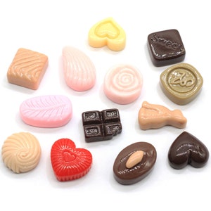Kawaii Assorted Fake Chocolate Miniature Simulation Chocolate Flatback Resin Cabochon Fake Food Charm Craft DIY Phone Scrapbooking Decor
