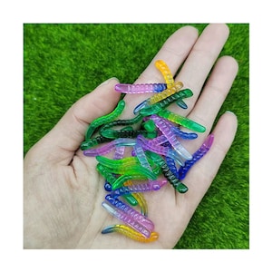 3D Gummy Worm Insekt Spielzeug Regenbogen Farben Tierfiguren Mini Statue Fee Garten Geschenke DIY Spielen Miniaturen