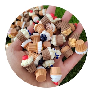 Süße Obst Blaubeer Kirsche Kuchen Flatback Harz Cabochon Scrapbooking Für Telefon Dekoration DIY Haarschmuck