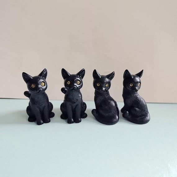 黒くてかわいい猫の樹脂フィギュア 高さ45mm 自宅や車の装飾に