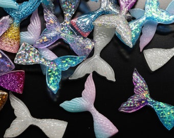 樹脂製マーメイドテールチャーム：グリッターペンダント、ジュエリー