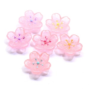 20 mm Żywica Różowy Brokat Wiśniowe Kwiaty Sakura Kwiat Płaski Tył Dziecko Stokrotka Kwiat Kaboszonów Żywica Stokrotka Brokat Kwiat Plasterek Nail Art