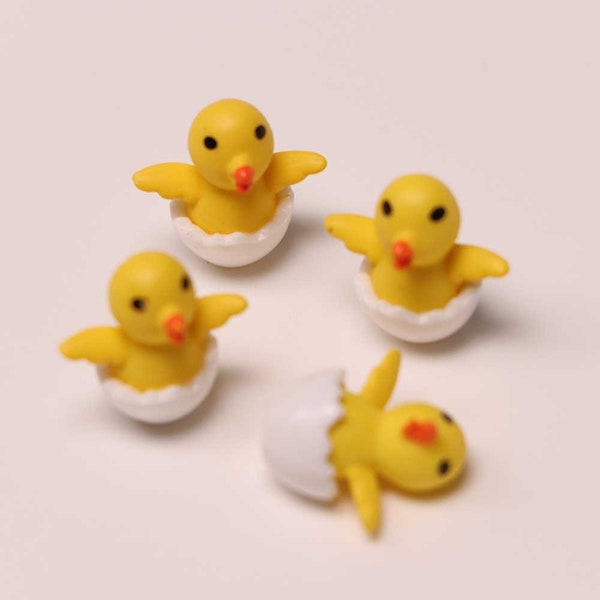 Resin Miniature Simulation Animal Model Cute Hatched Egg Yellow Chicken Figurine Broken Egg Shell Chick Action Figures Toys Kids Doll