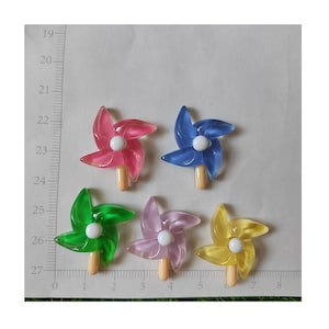 Nouveau mignon Mini moulin à vent résine dos plat Cabochon Scrapbook bricolage coque de téléphone accessoires de cheveux matériel de décoration