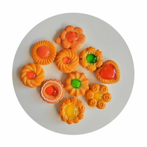 Niedliche neue Cookies Harz Charms Simulierte Essen Brot Flatback Anhänger Charme DIY Schmuck machen