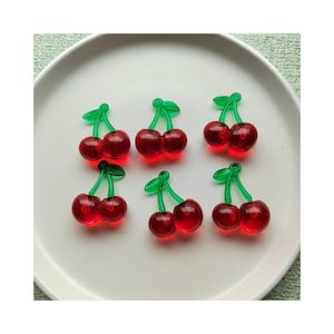 赤い 3D 透明チェリーペンダント 穴付き キーチェーン バッグ ジュエリー ペンダント DIY 樹脂アクセサリー