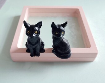 黒くてかわいい猫の樹脂フィギュア 高さ45mm 自宅や車の装飾に