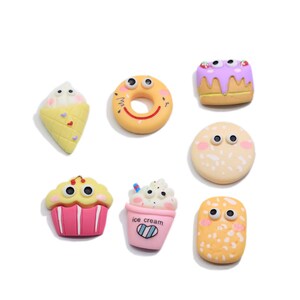 Hars Plaksteen IJskoekjes Taart Plat Cabochon Kawaii DIY Ambachtelijke Decoratie Miniatuur Hars hart Eenhoorn dubbel koekje Brood Voedsel