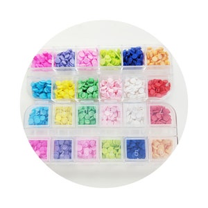 12 scatole a griglia da 5 mm, frutta, cibo, fette miste, nail art, fette, ciondoli di slime, argilla polimerica per ragazze, artigianato fai da te, piccole particelle di fango di plastica carine