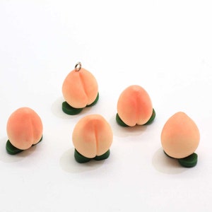 Accessorio per gioielli fai-da-te Morbida ceramica rosa ciondoli carini frutta pesca resina pendenti ragazze bracciale orecchino galleggiante