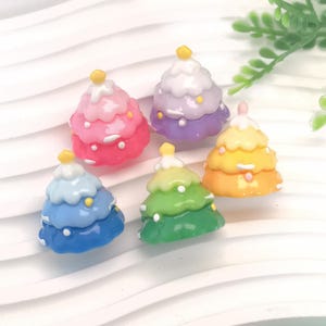 Mini Christmas Ornaments Xmas Tree Miniatures Resin Christmas Cake Figurines Christmas Doll house Food Fairy Garden Decorations