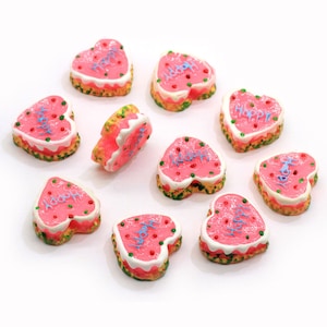 Rosa forma de coração plana volta resina cabochão feliz aniversário mini bolo ajuste caso do telefone decoração diy scrapbooking acessórios para o cabelo