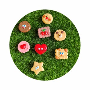 20mm Simulatie Cartoon Cookies Plaksteen Hars Cabochon Mini Voedsel Scrapbooking Telefoon Case Decoratie DIY Handgemaakte Haaraccessoires