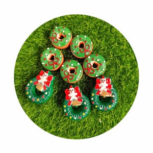 Kawaii couronne de noël beignets Flatback résine Cabochon Faux nourriture bricolage boucles d'oreilles pendentifs accessoires