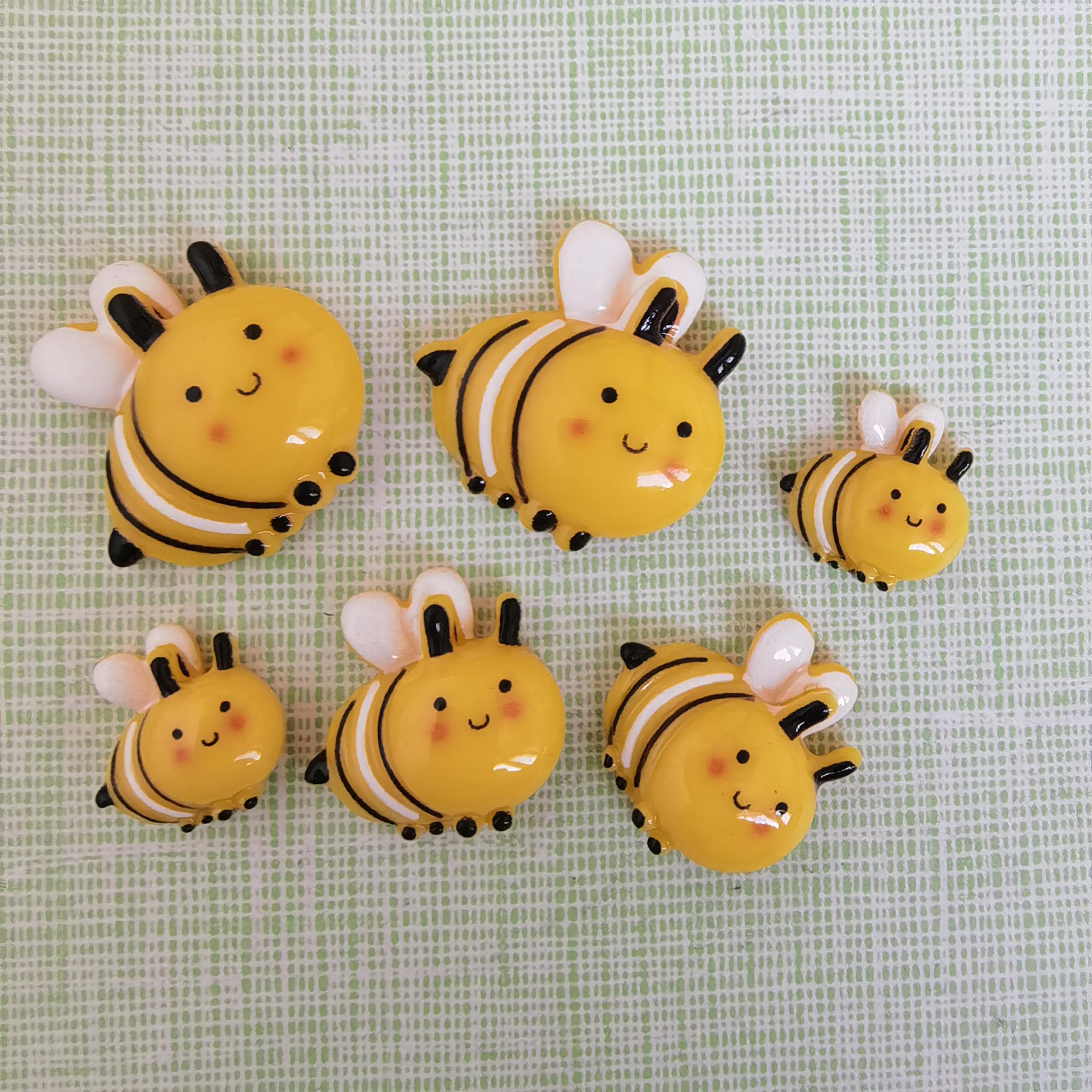 Bumble Bee Resin Ornaments Yellow Plastic Insect Decorations for 