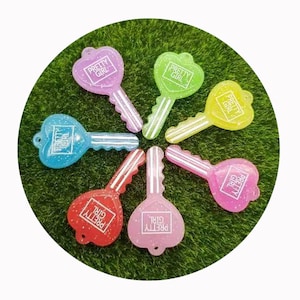 Glow In The Dark Glitter Hart Sleutel Bedels Hangers Voor Sieraden Maken Armbanden Ketting Oorbellen Maken Hars Platte Achterkant Cabochon