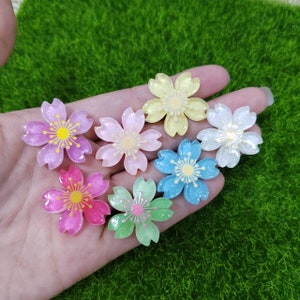 Belles fleurs de cerisier en résine, 26mm, mélange de couleurs, accessoires d'embellissement Sakura à dos plat, artisanat de Scrapbooking, décoration de téléphone